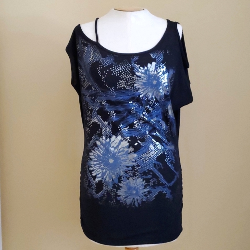 CS Color Swatch Floral Print Black Top
